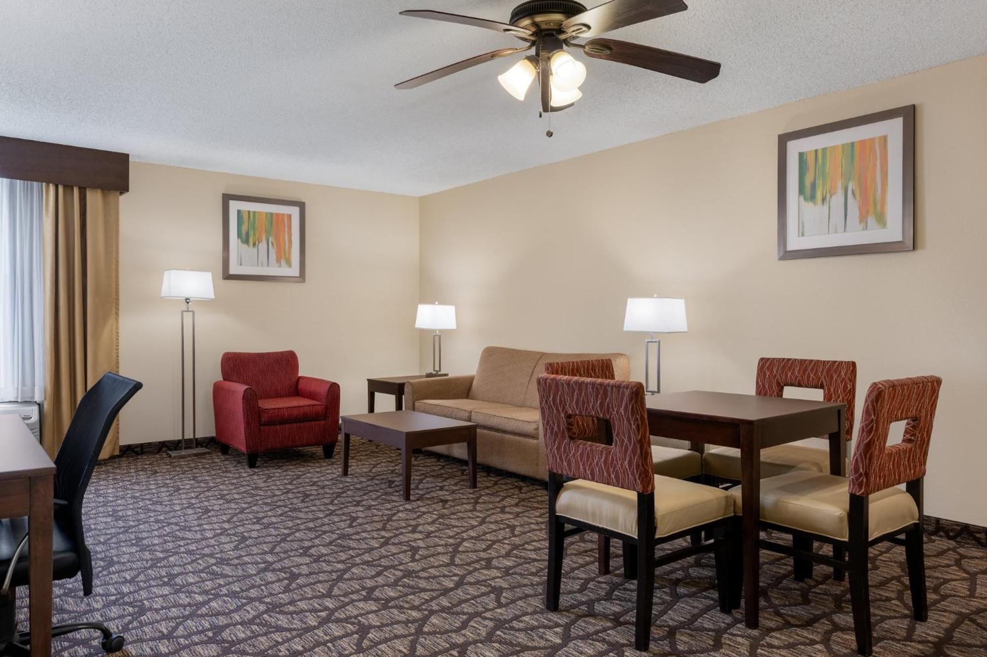 Holiday Inn Express Tallahassee By Ihg Zewnętrze zdjęcie