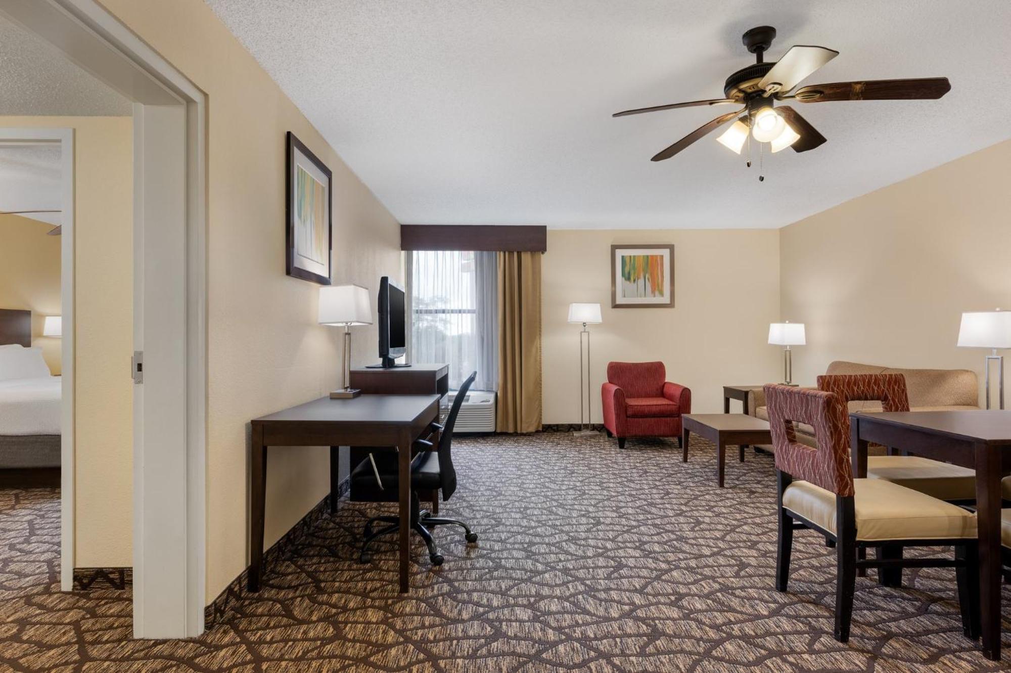 Holiday Inn Express Tallahassee By Ihg Zewnętrze zdjęcie
