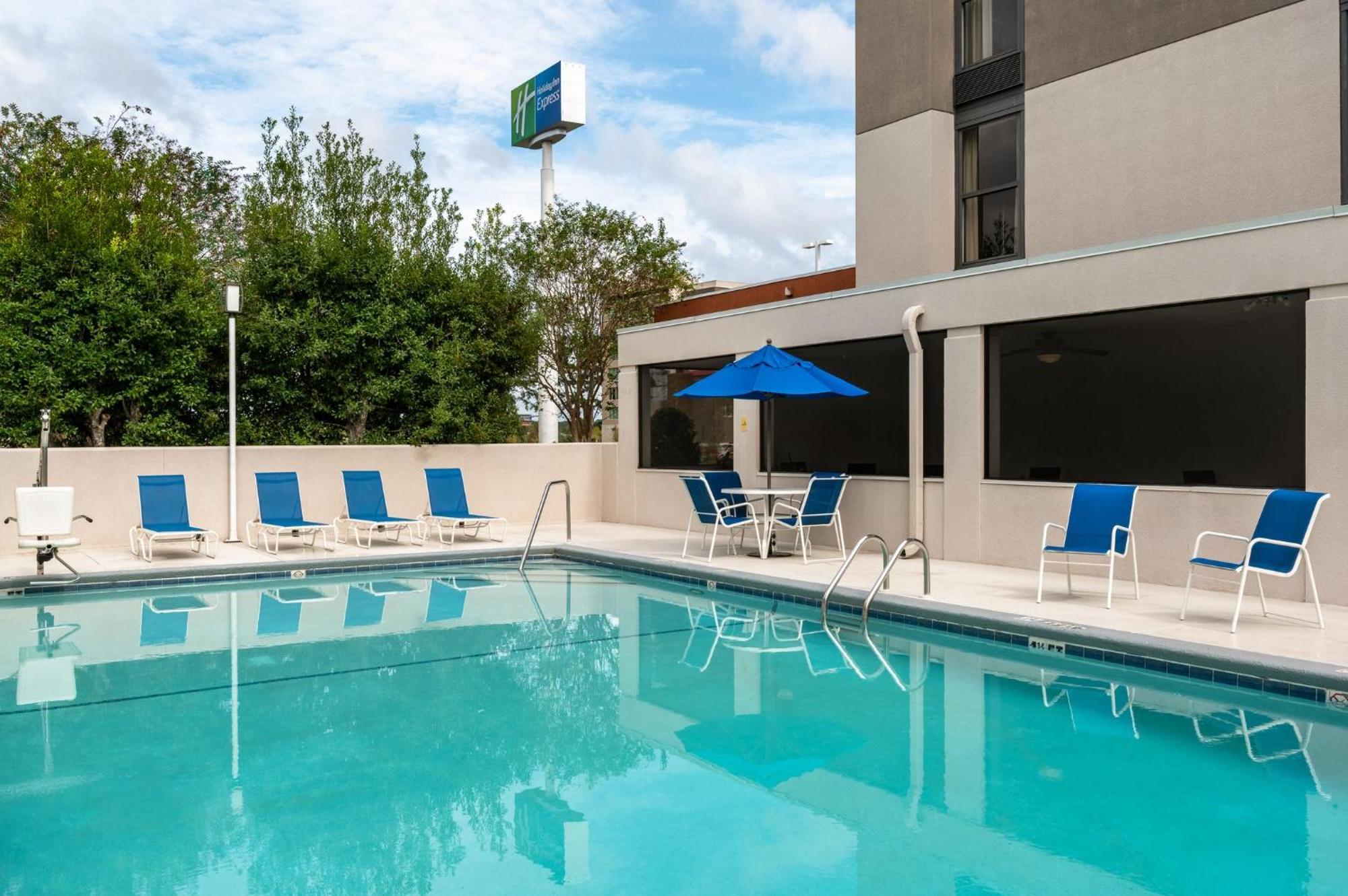 Holiday Inn Express Tallahassee By Ihg Zewnętrze zdjęcie