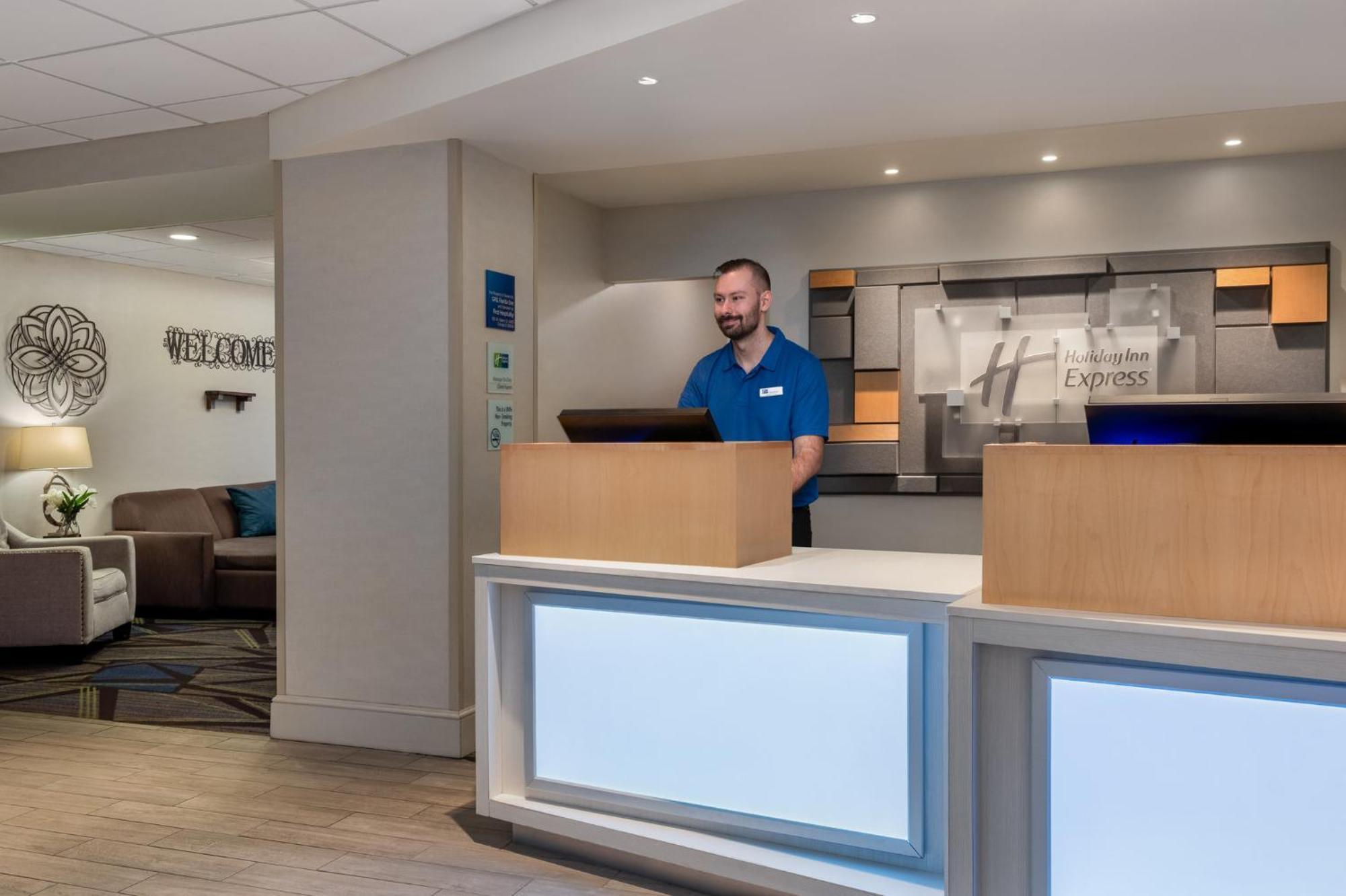 Holiday Inn Express Tallahassee By Ihg Zewnętrze zdjęcie